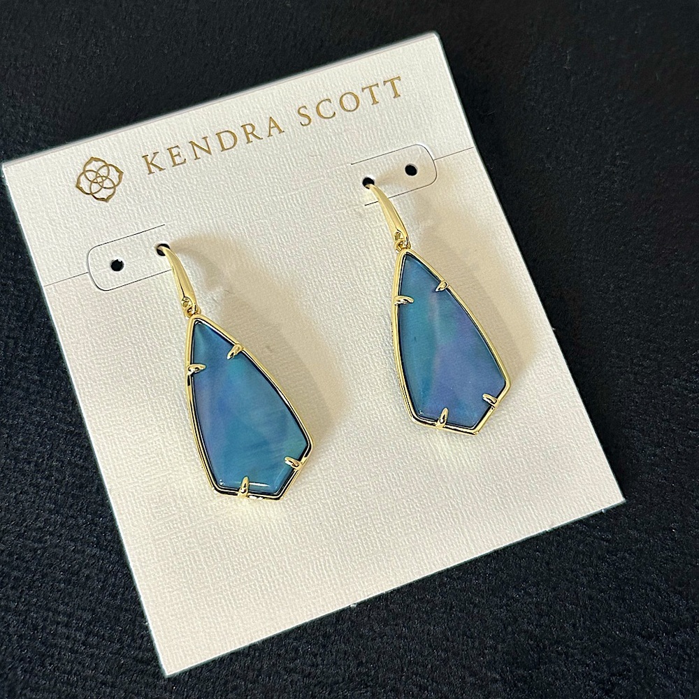 Kendra Scott Drop Earrings NWT